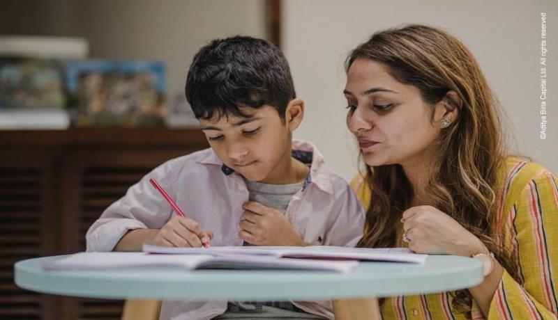 The First Steps to Money Management : A Student's Guide